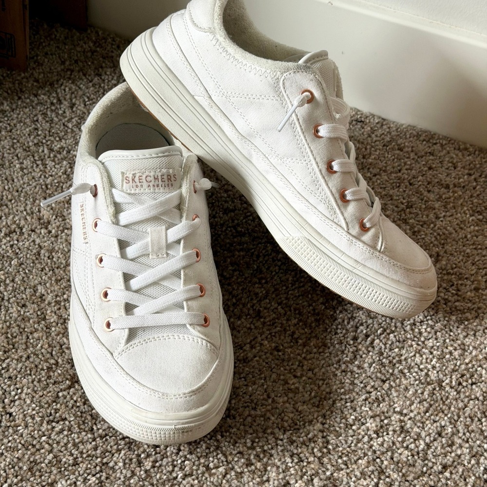 Skechers Arch Fit White Rose Gold Sneakers 8.5 Casual Comfort Sporty Athleisure